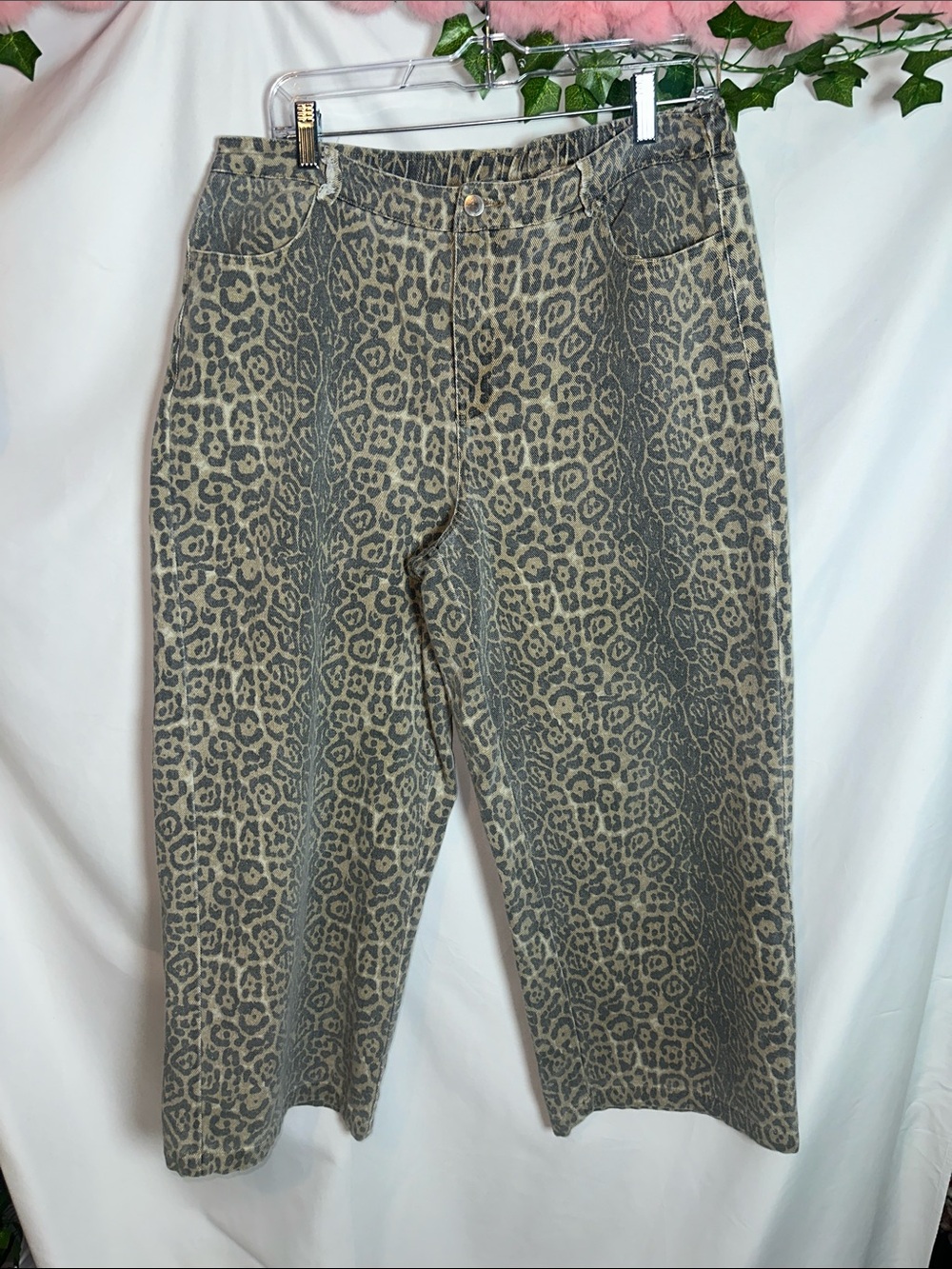 Gilli Leopard Print Wide Leg Jeans - Taupe and Charcoal